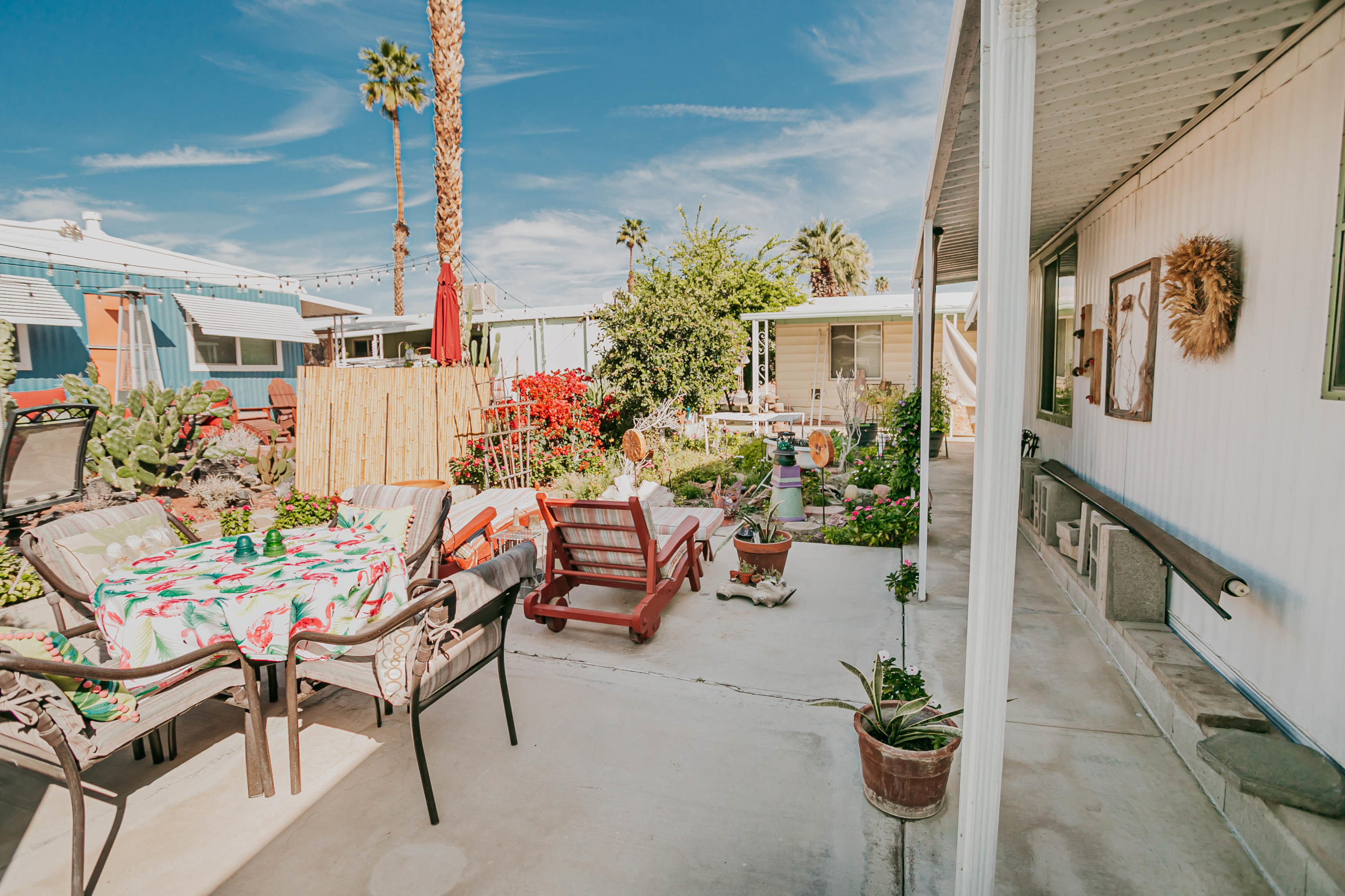51555 Monroe Street, Unit 26 Indio, CA 92201 - Photo 5 of 54 a outdoor space with lots of potted plants