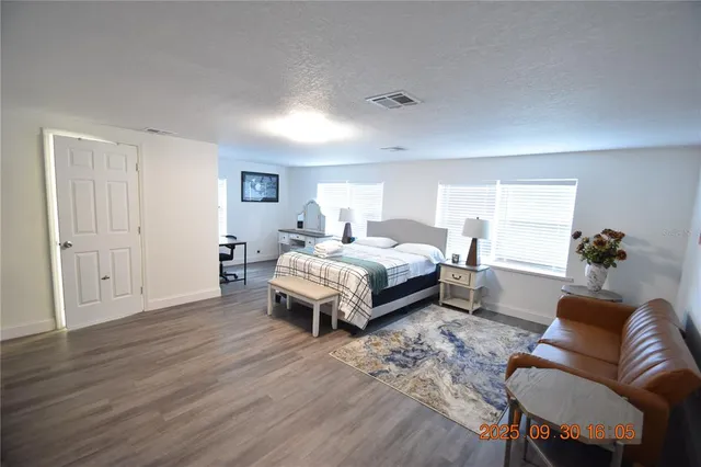 $3,200 | 3295 Adrian Avenue, Largo, FL 33774