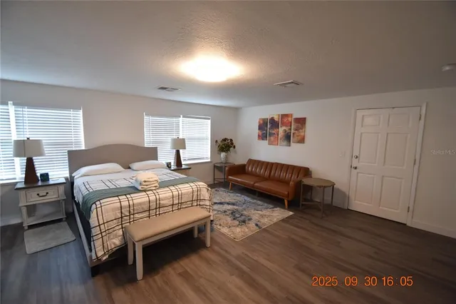 $3,200 | 3295 Adrian Avenue, Largo, FL 33774