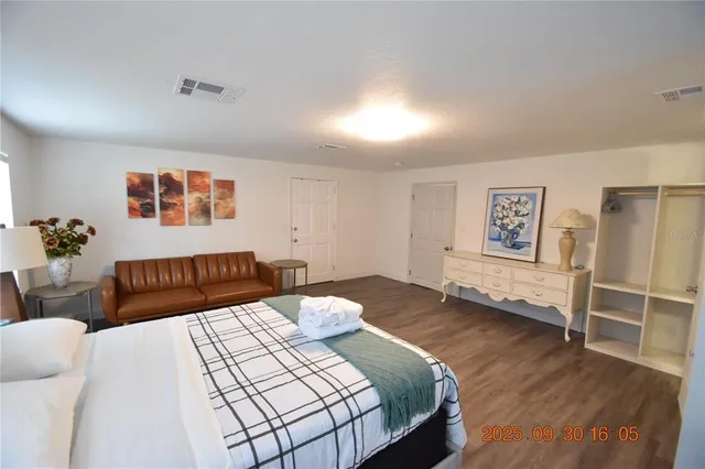 $3,200 | 3295 Adrian Avenue, Largo, FL 33774