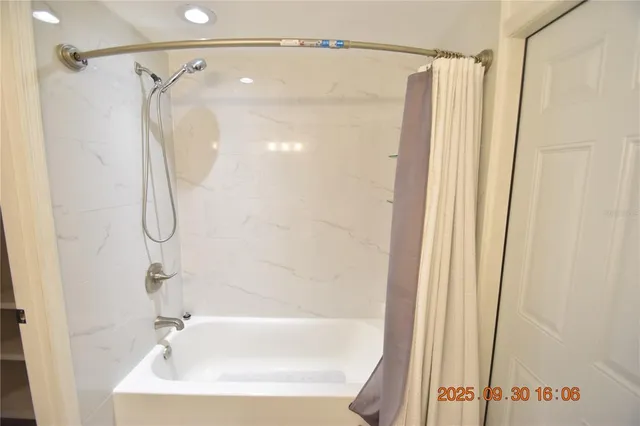 $3,200 | 3295 Adrian Avenue, Largo, FL 33774