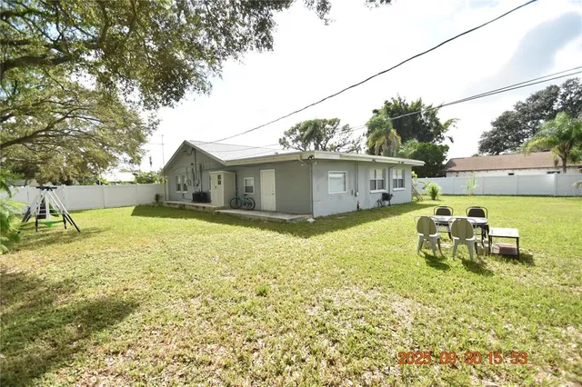 $3,200 | 3295 Adrian Avenue, Largo, FL 33774