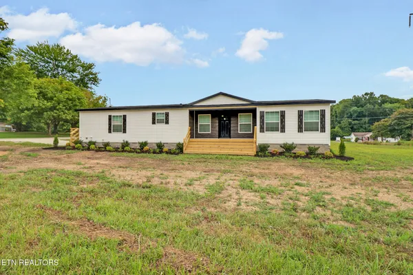 $269,800 | 420 Southern Lane, Oneida, TN 37841
