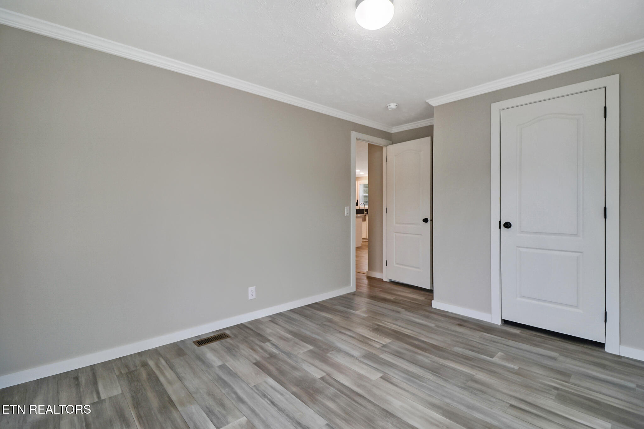 420 Southern Lane Oneida, TN 37841 - Photo 15 of 28 if1a4121-if1a4125