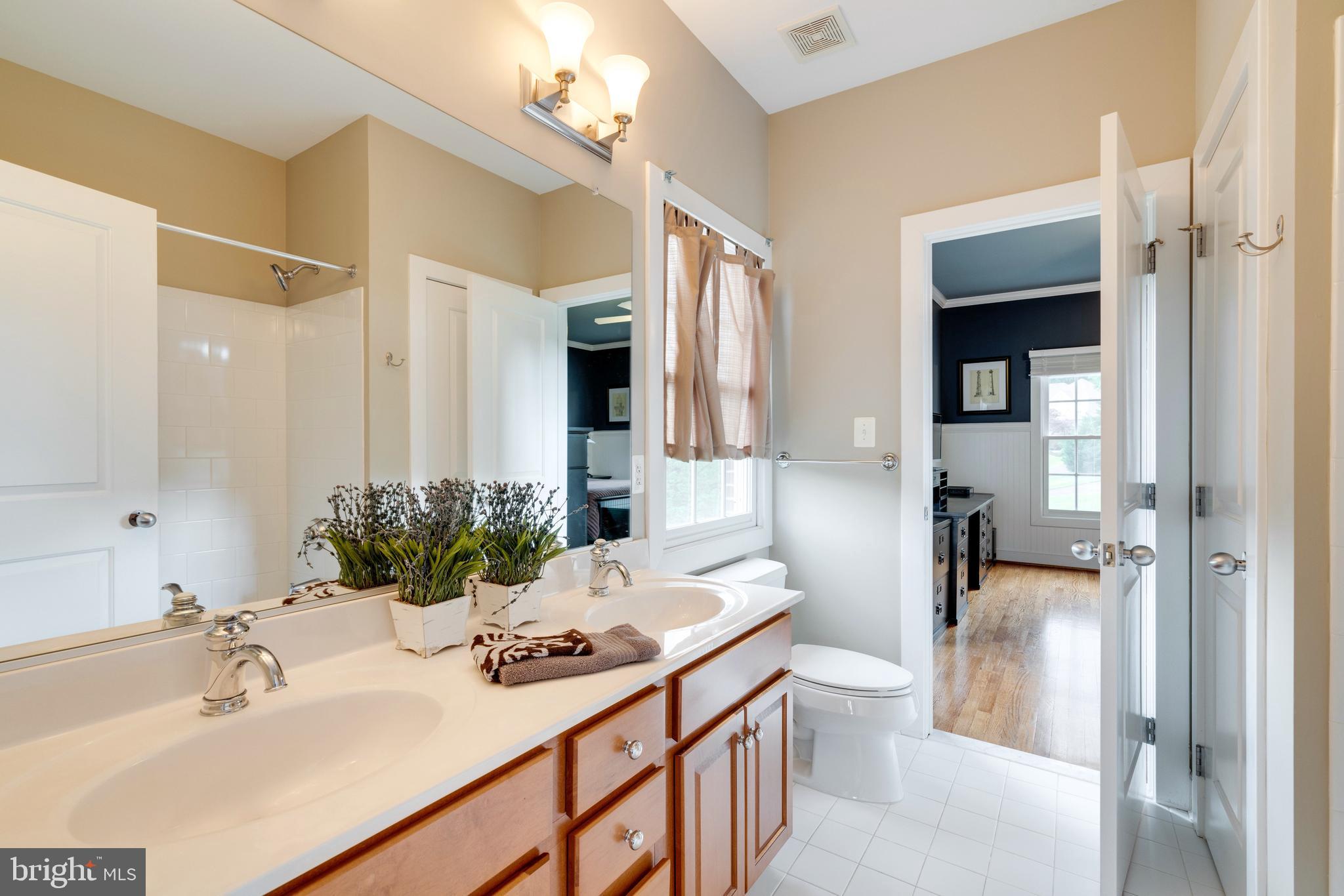 12301 Castle Branch Road Fairfax, VA 22030 - Photo 28 of 45 Gallery Image 28