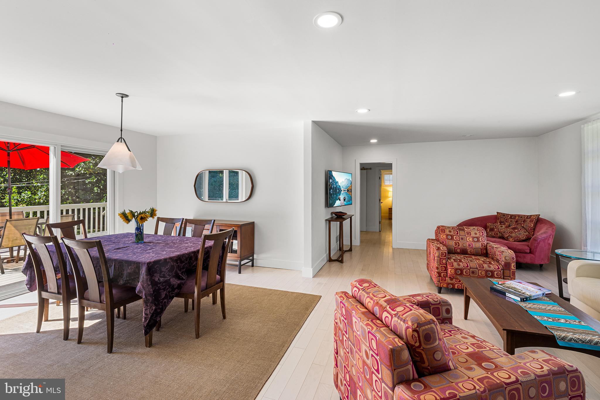418 School Lane Wayne, PA 19087 - Photo 6 of 27 Great room into Dining room
