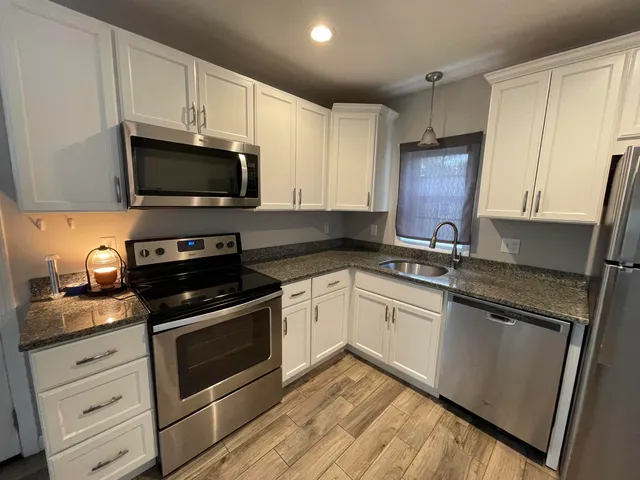 $2,000 | 14 Winsor Avenue, Unit B, Concord, NH 03303