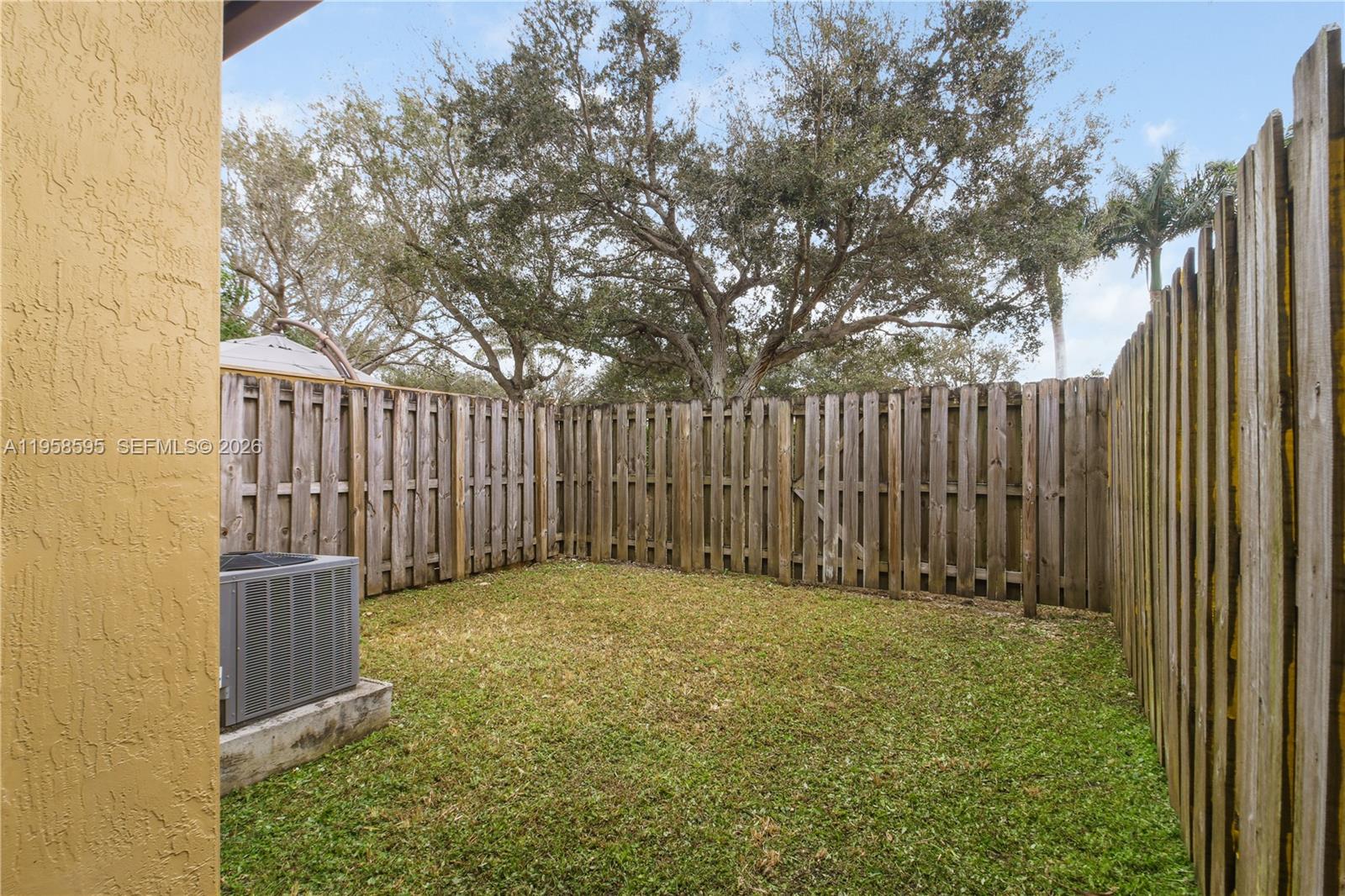 707 Southeast 32nd Terrace Homestead, FL 33033 - Photo 4 of 32