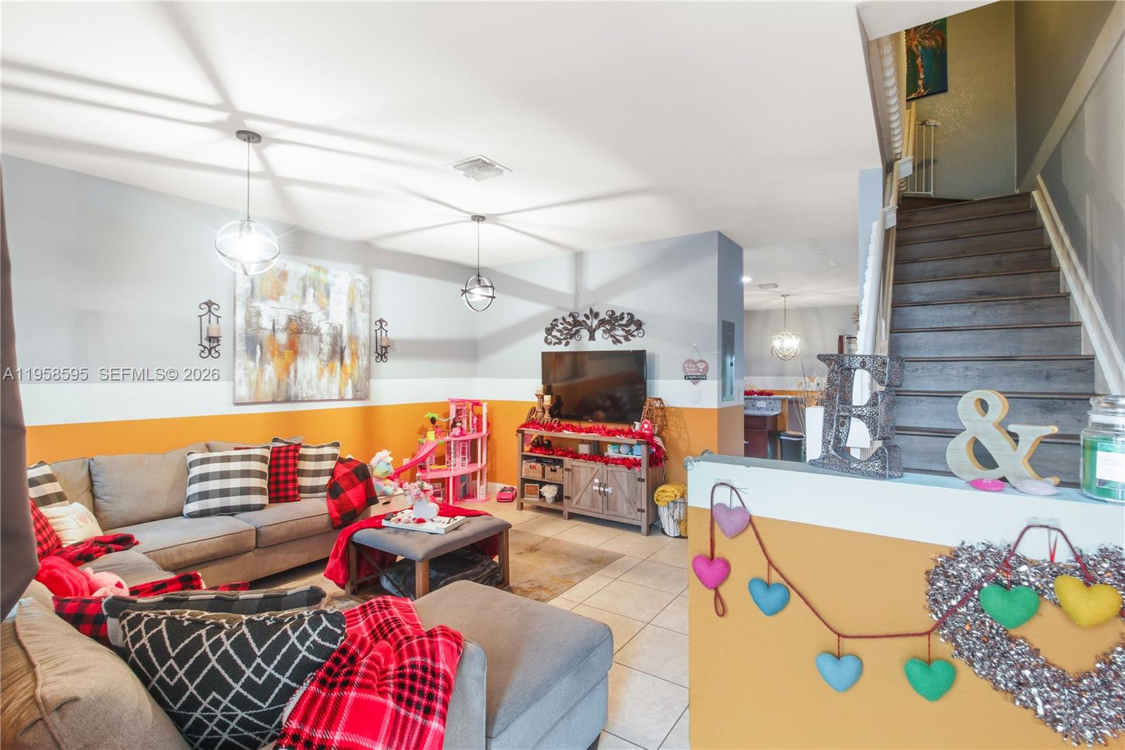 707 Southeast 32nd Terrace Homestead, FL 33033 - Photo 6 of 32