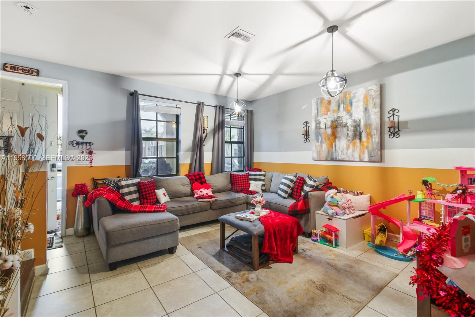 707 Southeast 32nd Terrace Homestead, FL 33033 - Photo 8 of 32