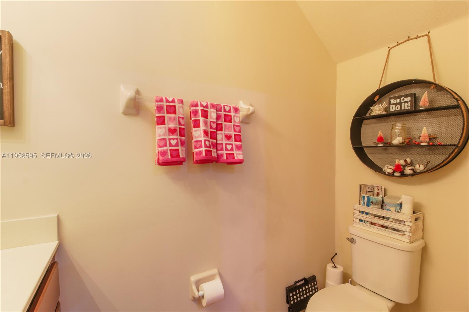 707 Southeast 32nd Terrace Homestead, FL 33033 - Photo 10 of 32