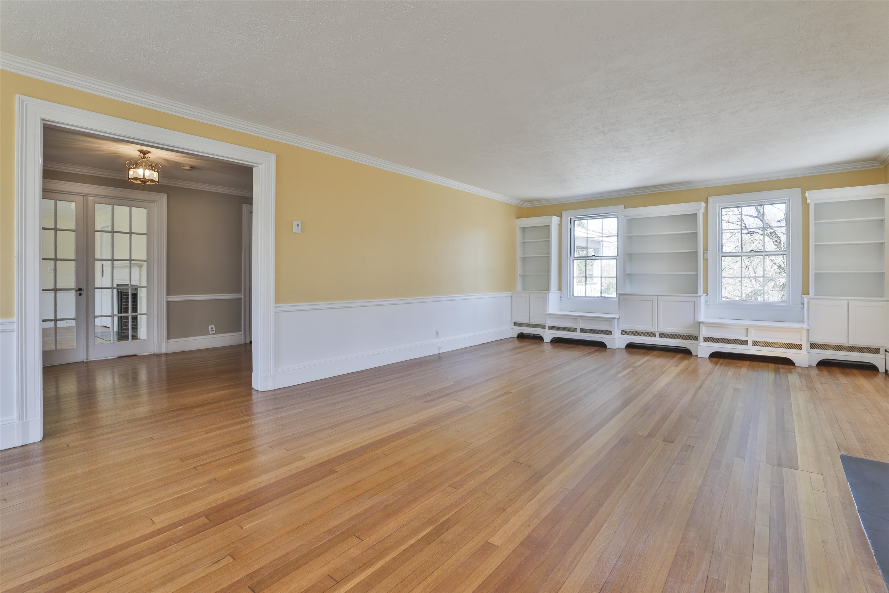 73 Berkeley Street Nashua, NH 03064 - Photo 12 of 54