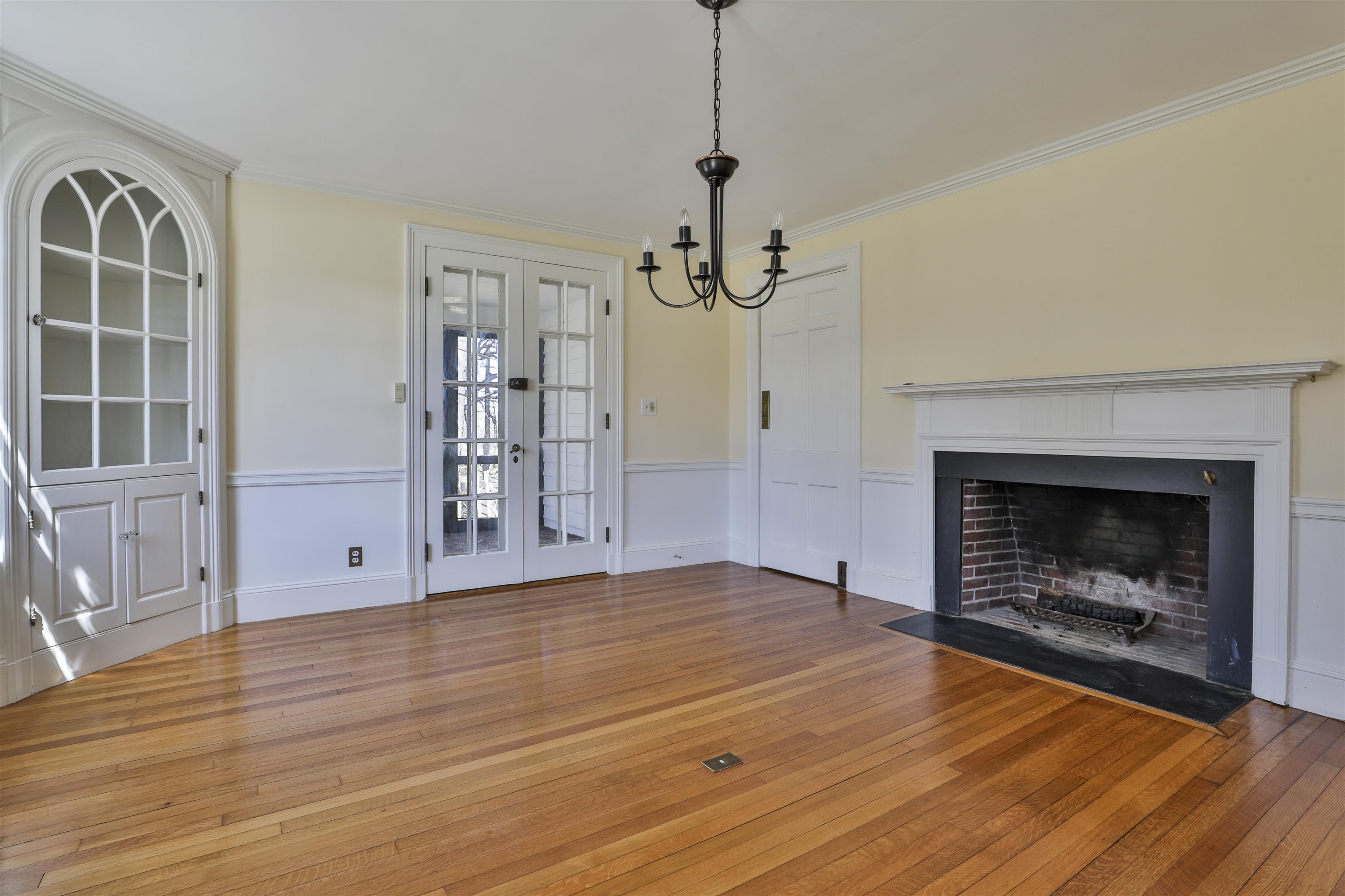 73 Berkeley Street Nashua, NH 03064 - Photo 20 of 54