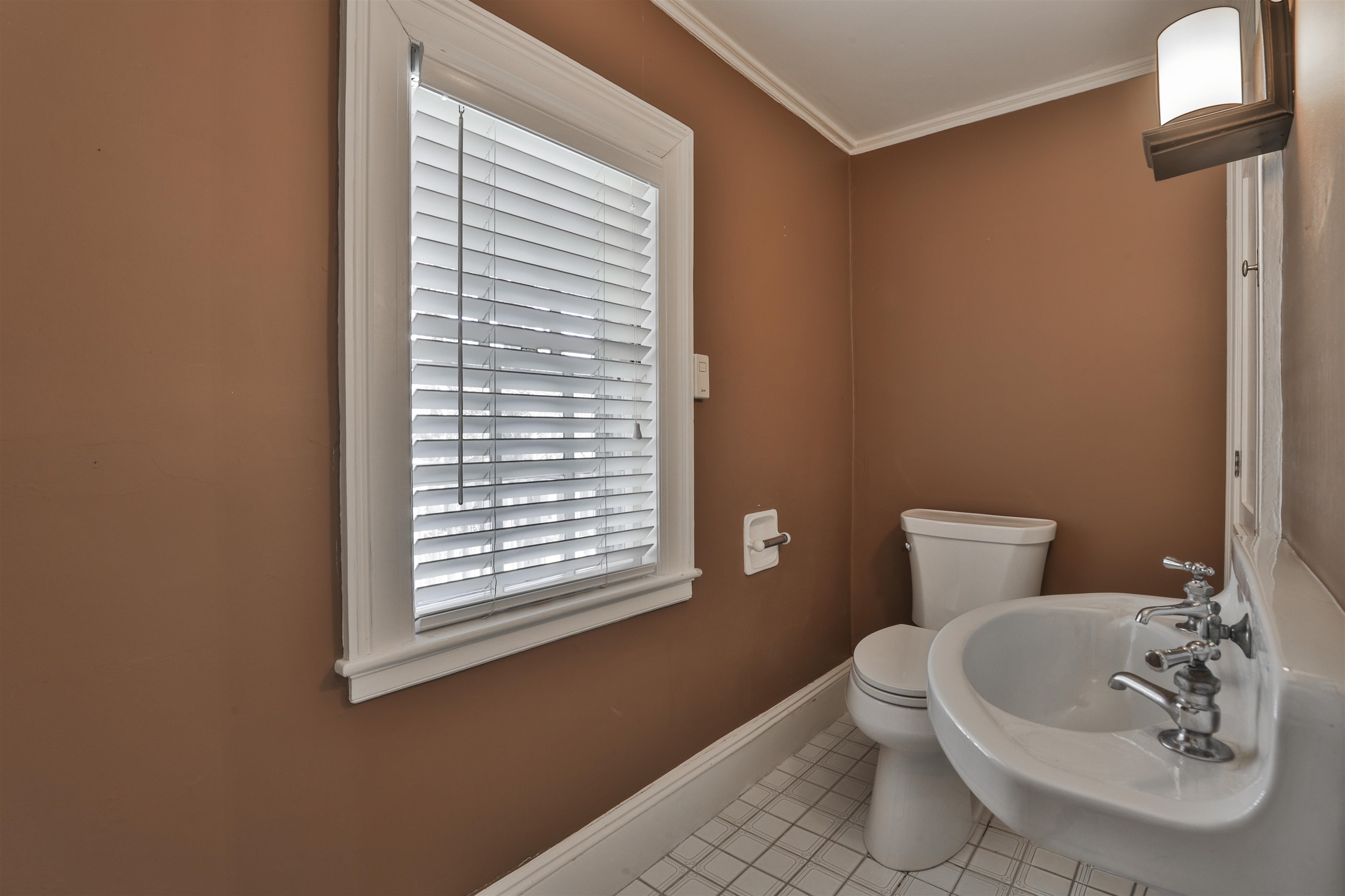 73 Berkeley Street Nashua, NH 03064 - Photo 24 of 54