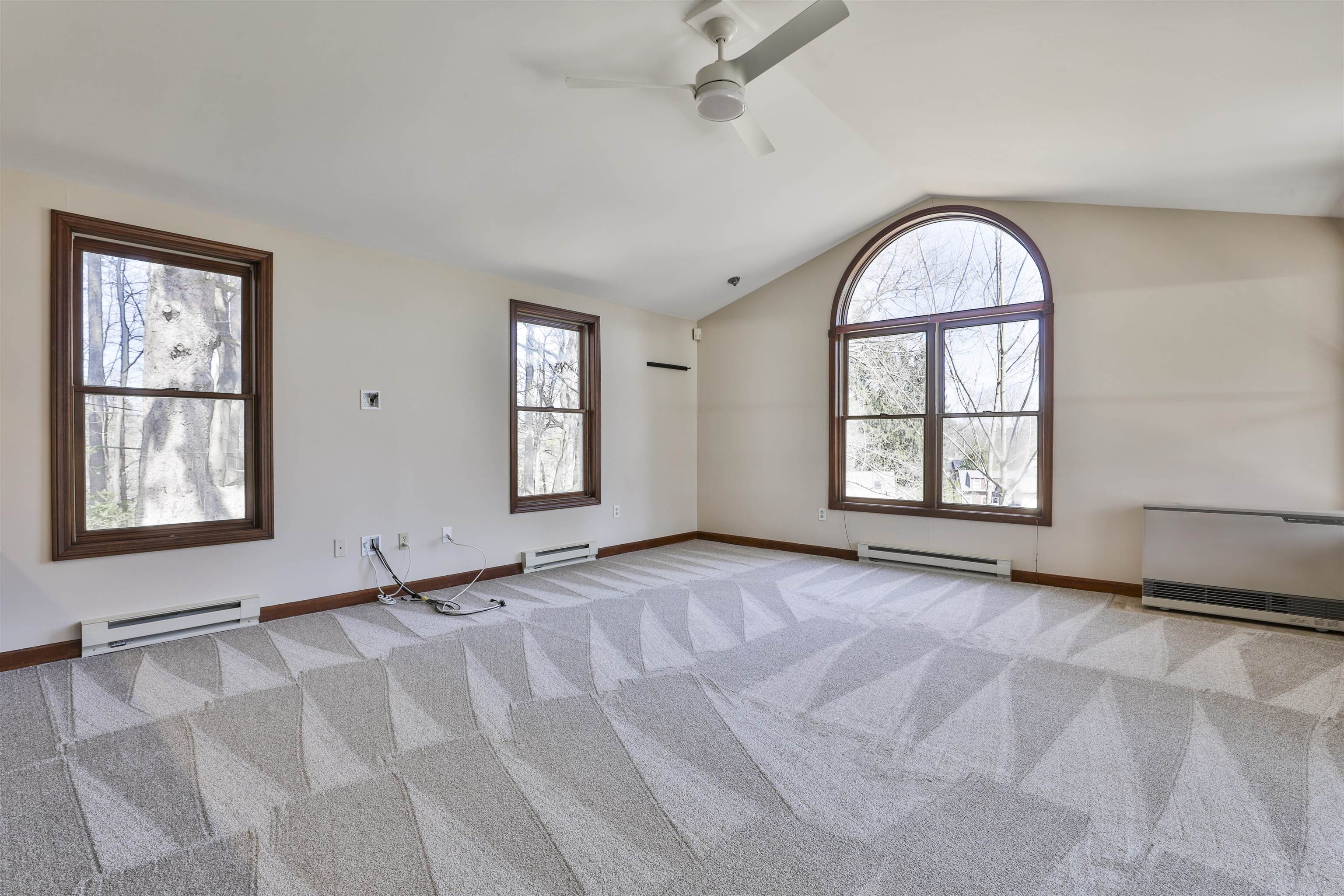 73 Berkeley Street Nashua, NH 03064 - Photo 35 of 54