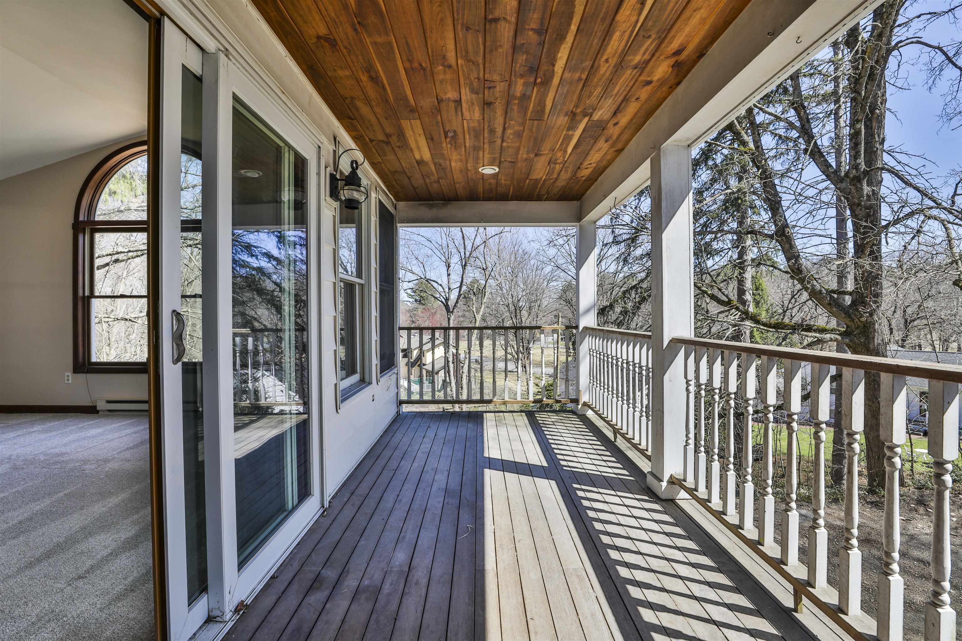 73 Berkeley Street Nashua, NH 03064 - Photo 40 of 54