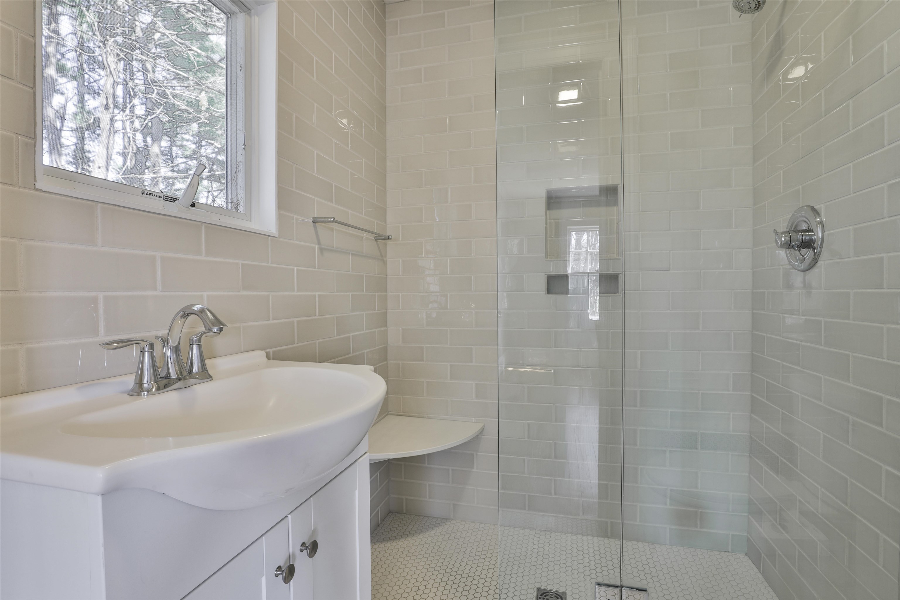 73 Berkeley Street Nashua, NH 03064 - Photo 47 of 54