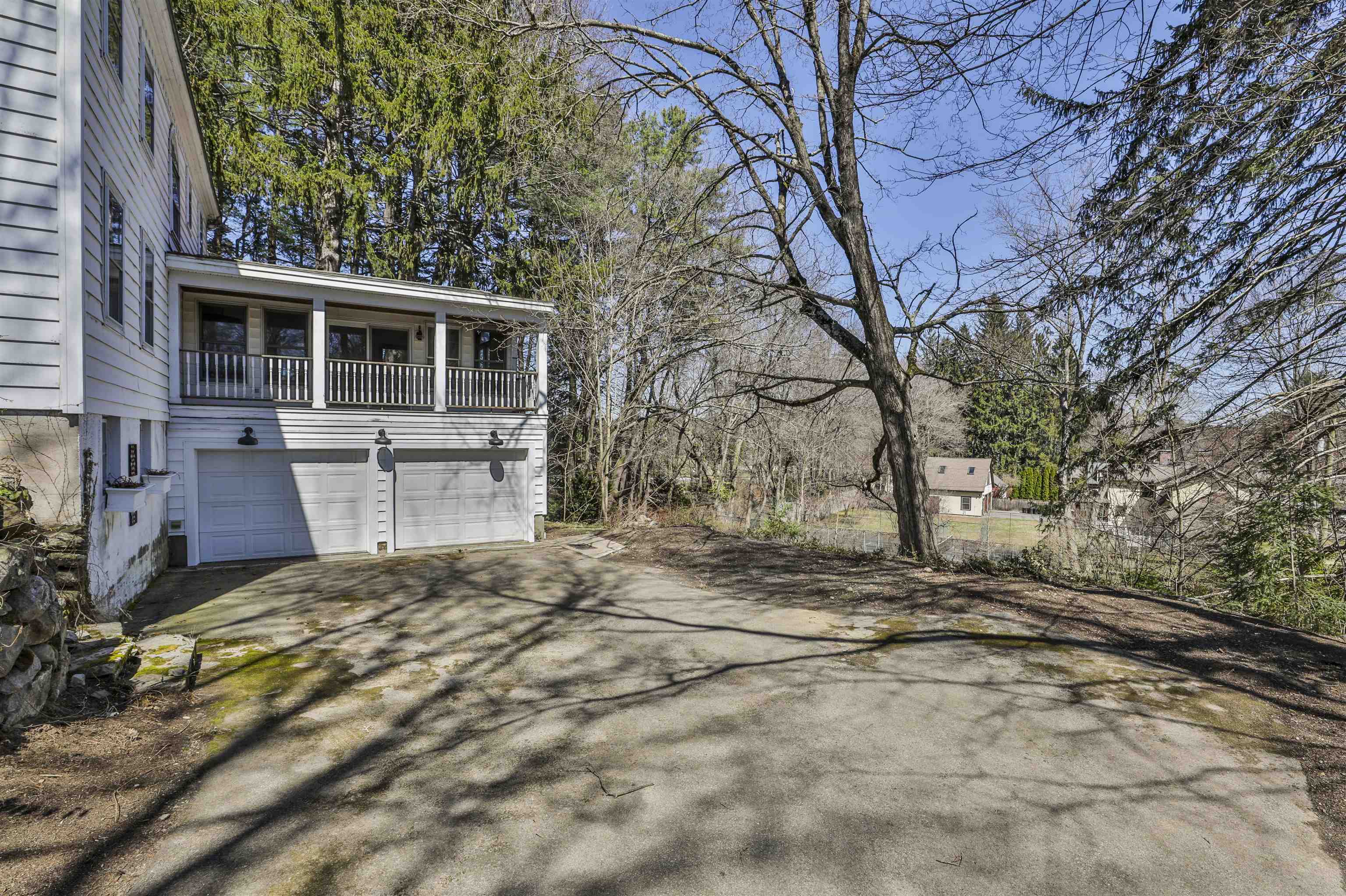 73 Berkeley Street Nashua, NH 03064 - Photo 6 of 54