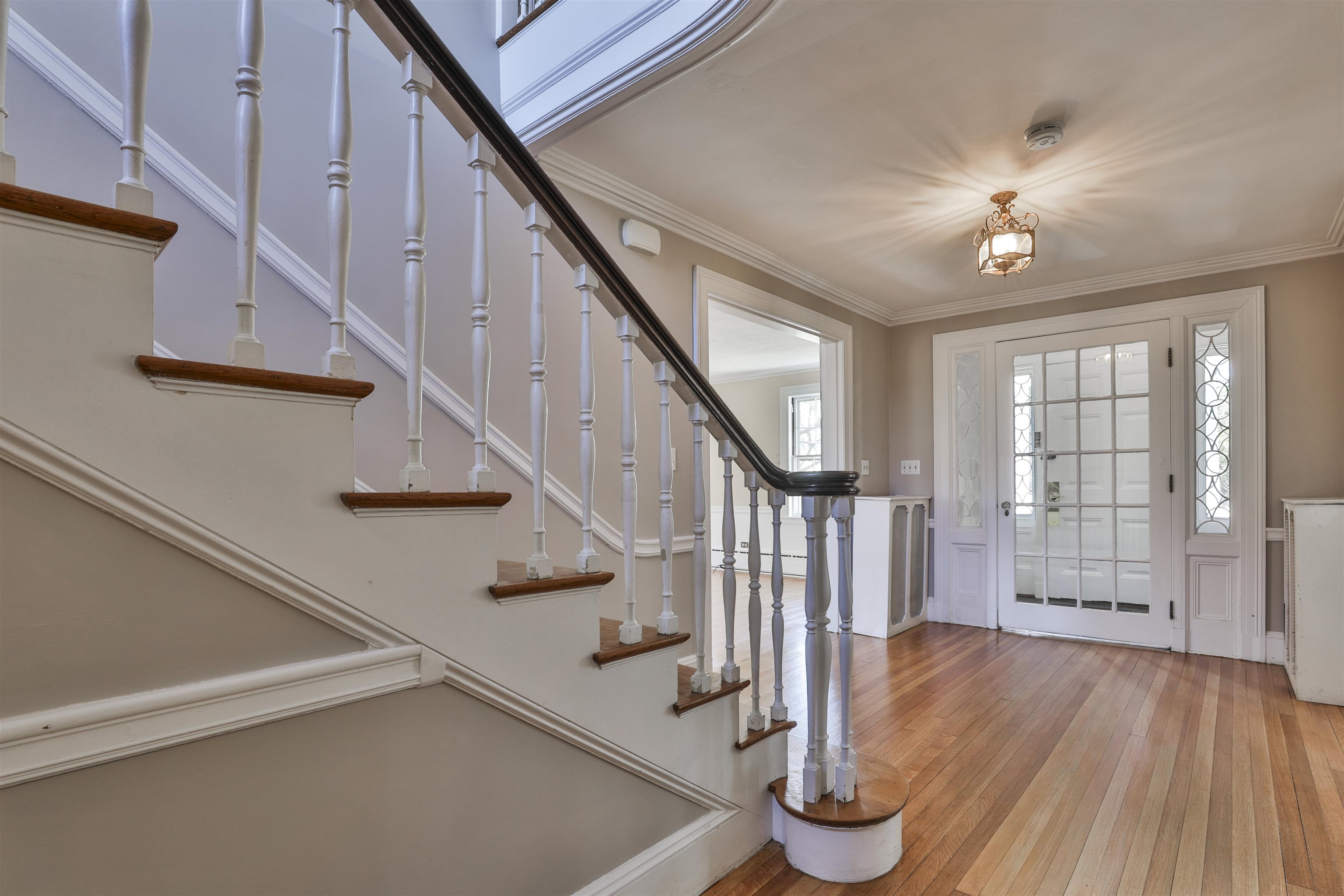 73 Berkeley Street Nashua, NH 03064 - Photo 8 of 54