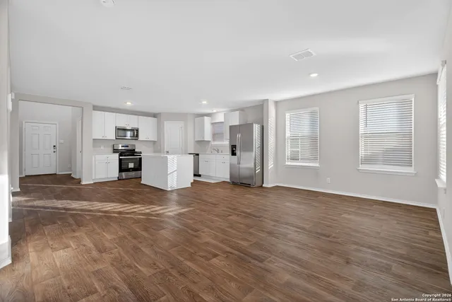 $1,900 | 5417 Big Cow Creek, San Antonio, TX 78253