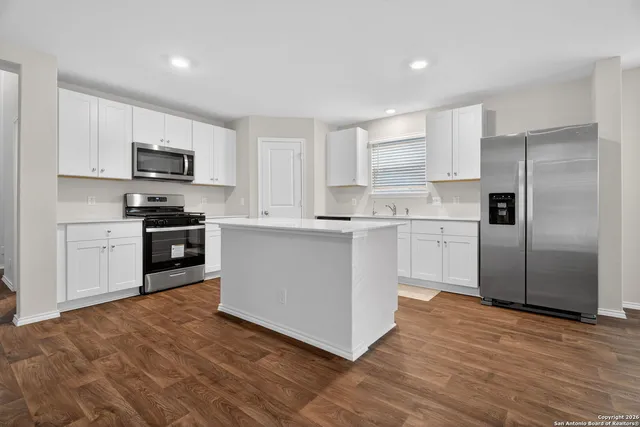 $1,900 | 5417 Big Cow Creek, San Antonio, TX 78253