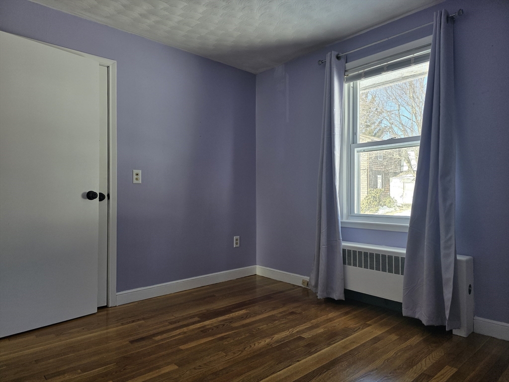 55 Apthorp Street Worcester, MA 01606 - Photo 13 of 34