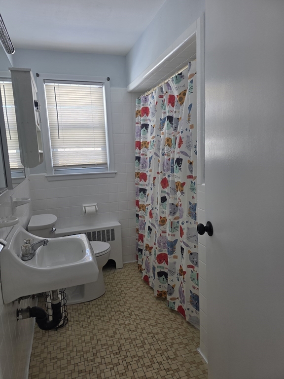 55 Apthorp Street Worcester, MA 01606 - Photo 16 of 34