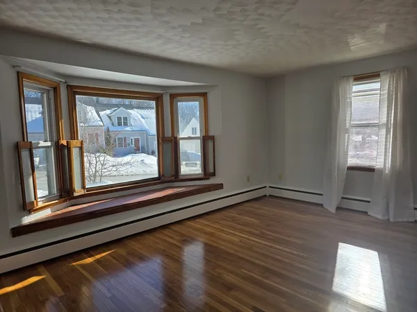 $415,000 | 55 Apthorp Street, Worcester, MA 01606