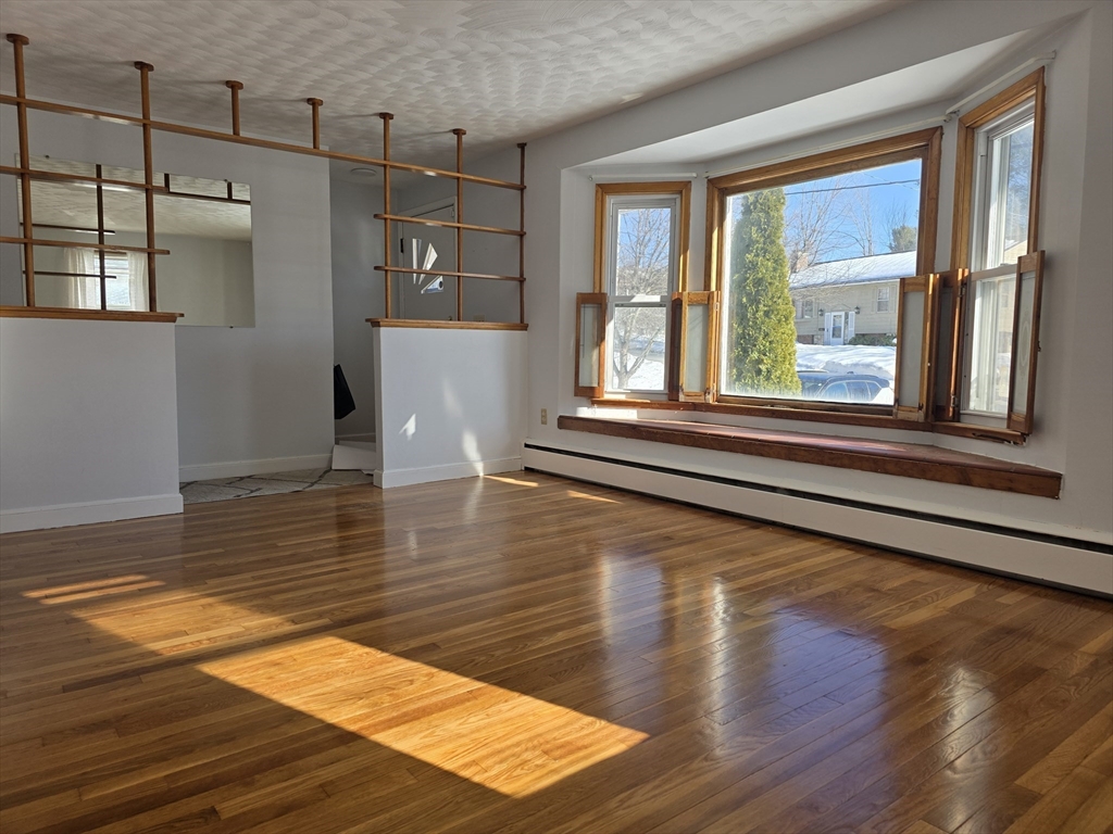 55 Apthorp Street Worcester, MA 01606 - Photo 21 of 34