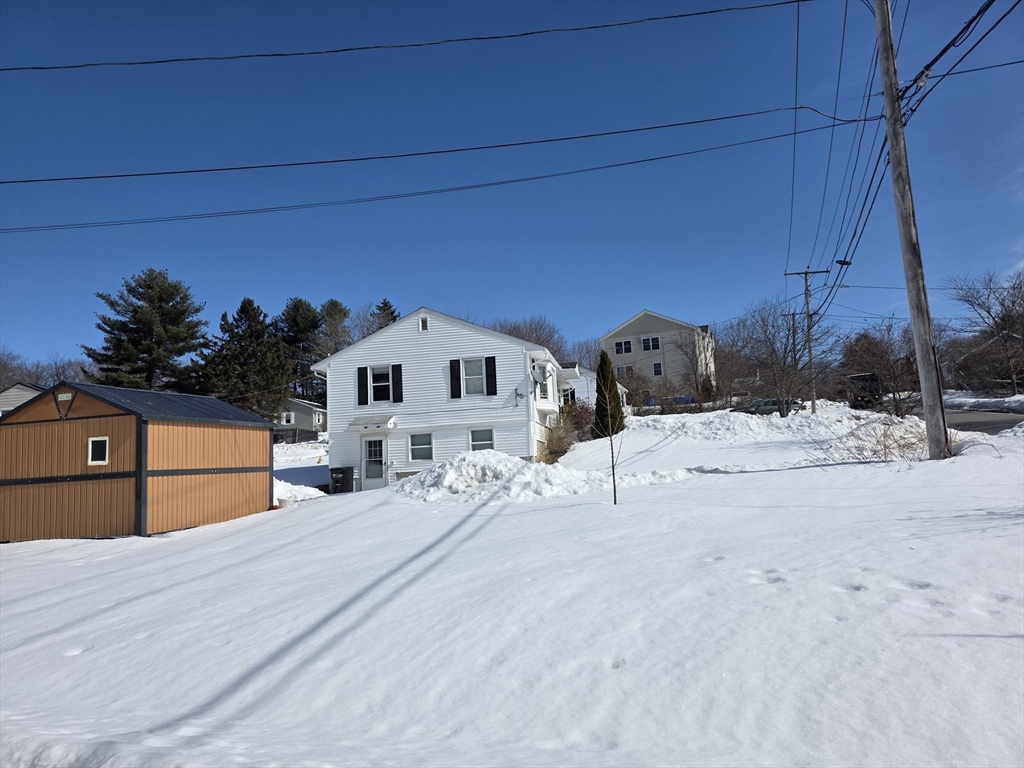 55 Apthorp Street Worcester, MA 01606 - Photo 4 of 34