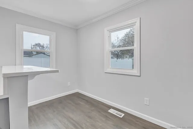 $335,900 | 366 Columbus Avenue, Stratford, CT 06615