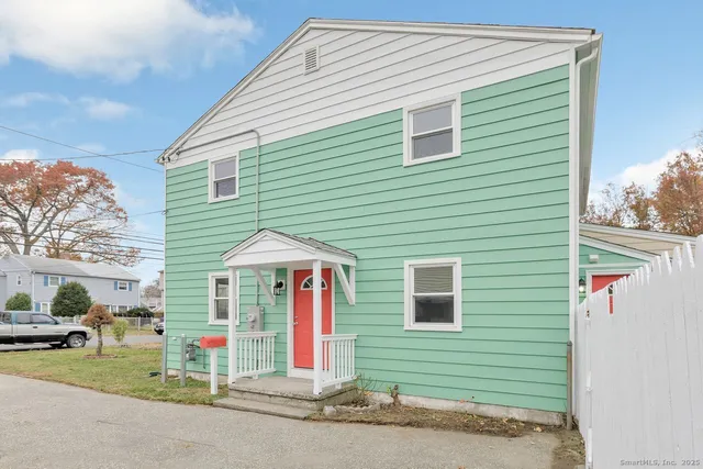 $335,900 | 366 Columbus Avenue, Stratford, CT 06615