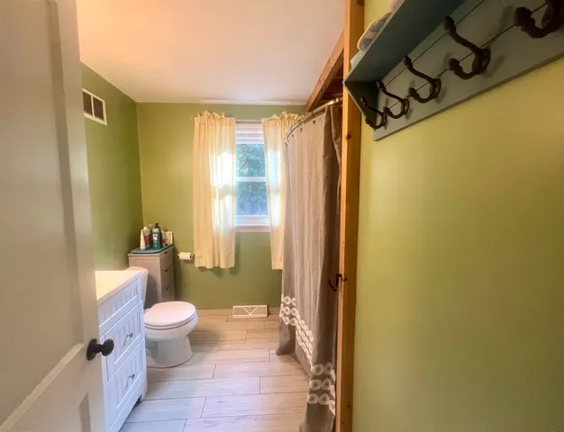 $475,000 | 241 Calef Highway, Lee, NH 03861