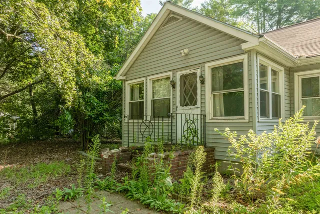 $475,000 | 241 Calef Highway, Lee, NH 03861