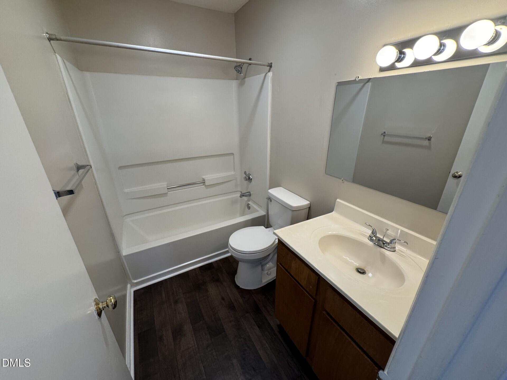 2910 Faversham Place Raleigh, NC 27604 - Photo 15 of 18 up bath