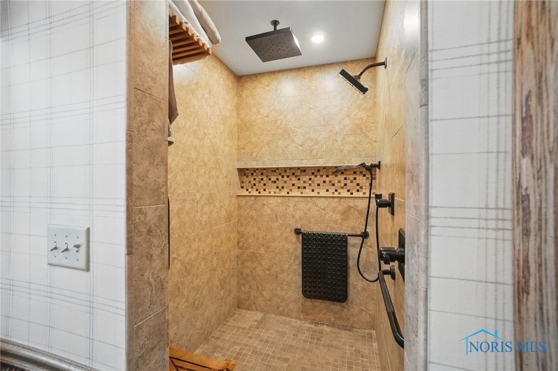 3484 Alexander Road Pemberville, OH 43450 - Photo 28 of 50 Gallery Image 28
