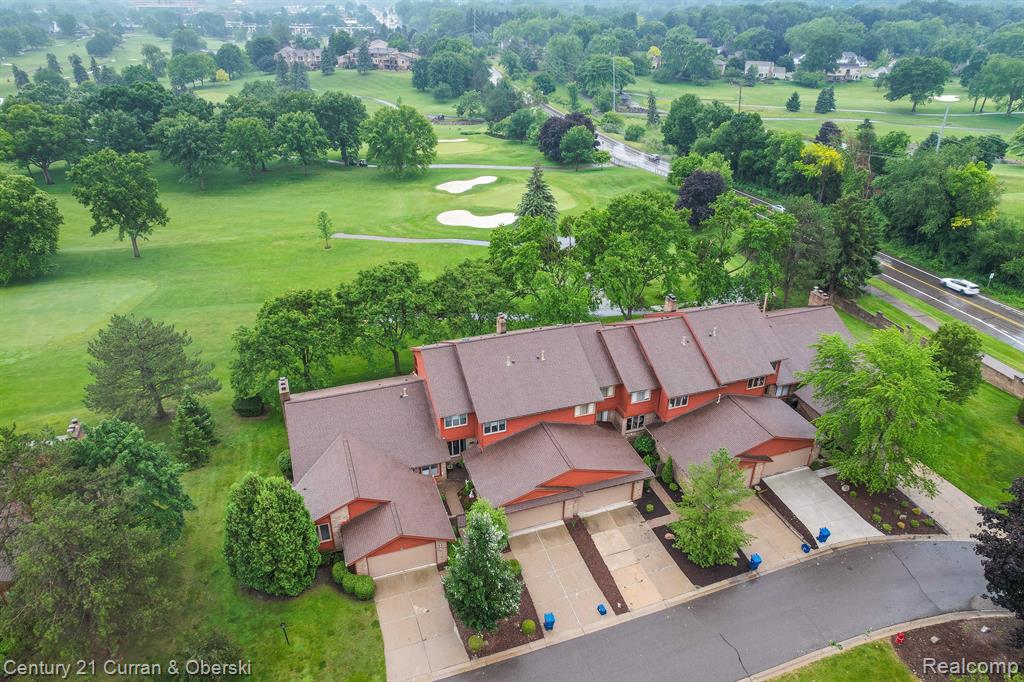 866 Green View Court, Unit 6 Rochester Hills, MI 48307 - Photo 11 of 64