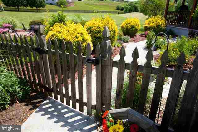 6335 Pahagaco Road Spring Grove, PA 17362 - Photo 5 of 35 Gallery Image 5