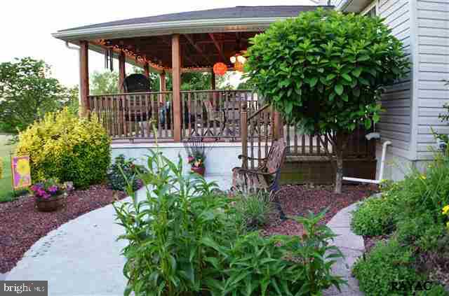 6335 Pahagaco Road Spring Grove, PA 17362 - Photo 7 of 35 Gallery Image 7