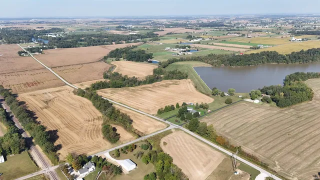 $399,000 | 100 North Road, Montgomery, IN 47558