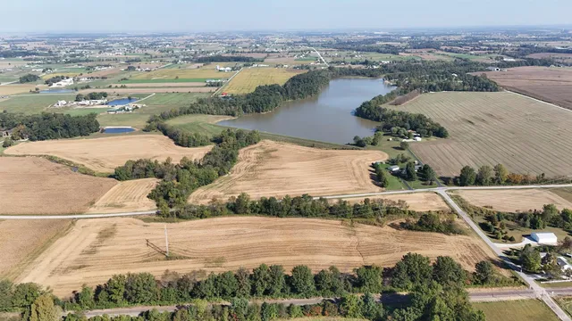 $399,000 | 100 North Road, Montgomery, IN 47558