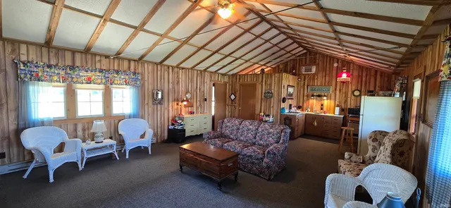 $399,000 | 100 North Road, Montgomery, IN 47558