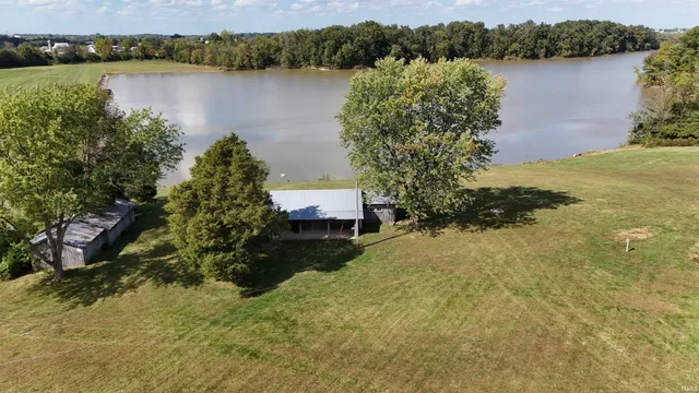 $399,000 | 100 North Road, Montgomery, IN 47558