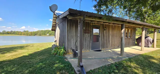 $399,000 | 100 North Road, Montgomery, IN 47558