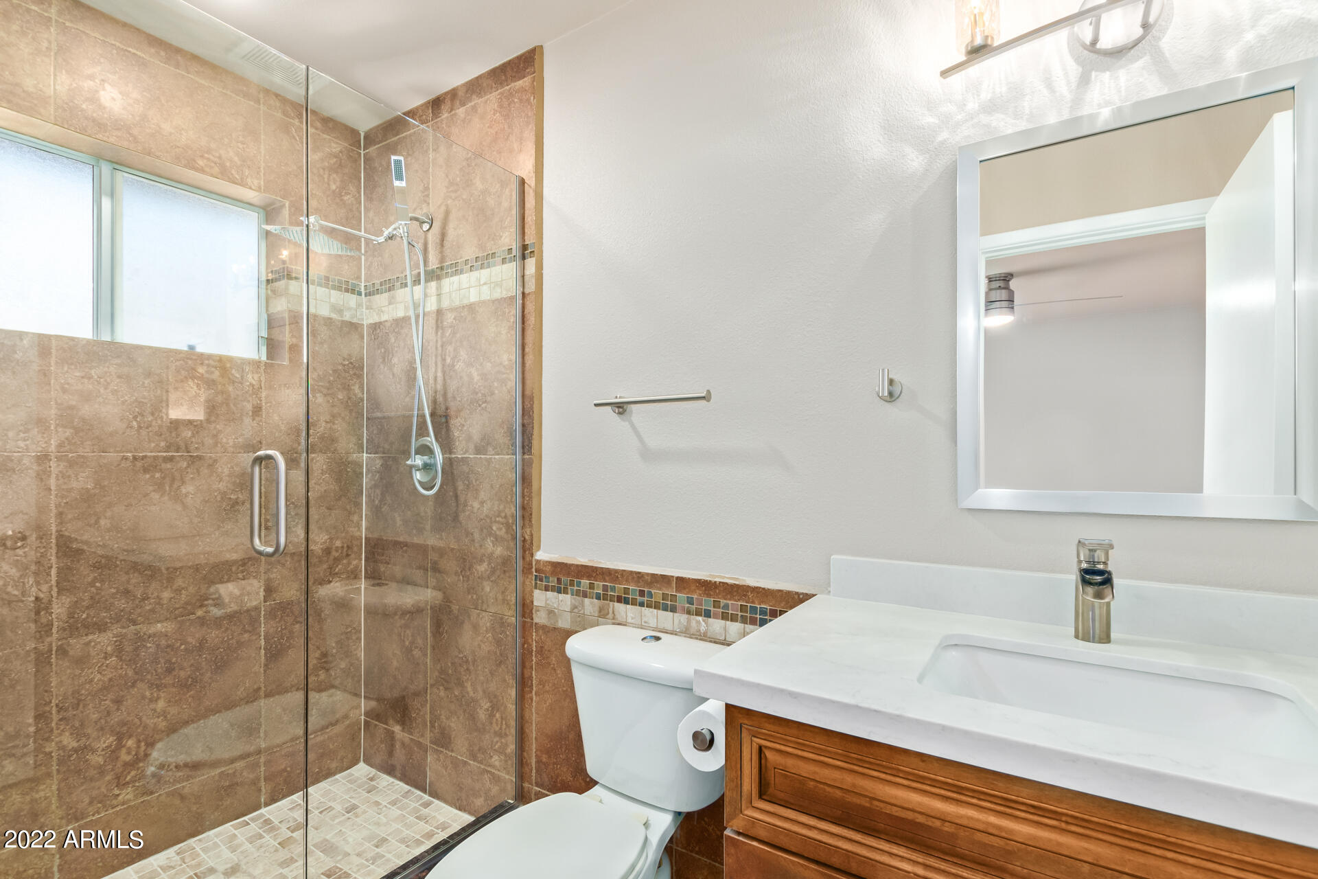 1840 East Inverness Avenue Mesa, AZ 85204 - Photo 16 of 25 Master Bath