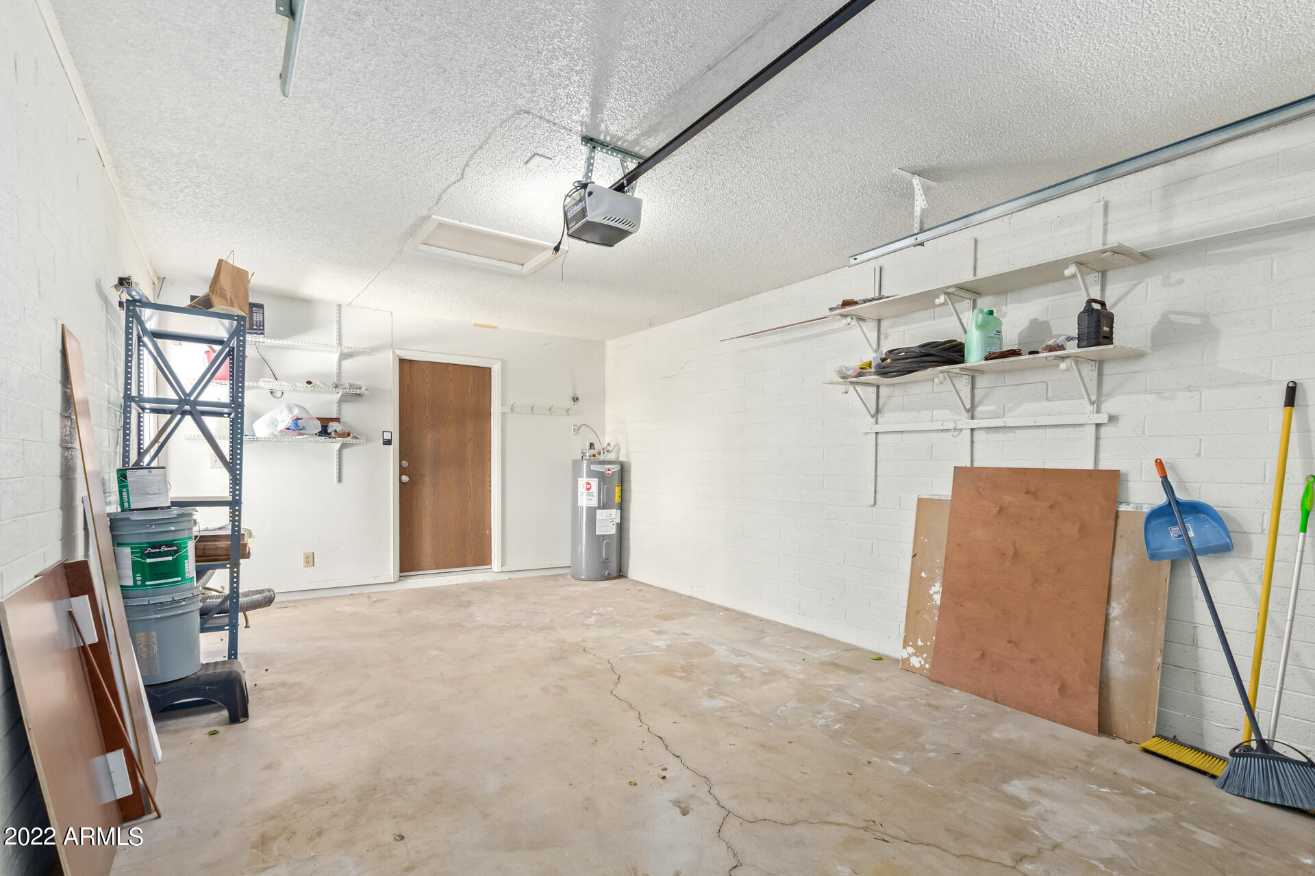 1840 East Inverness Avenue Mesa, AZ 85204 - Photo 19 of 25 1 car garage