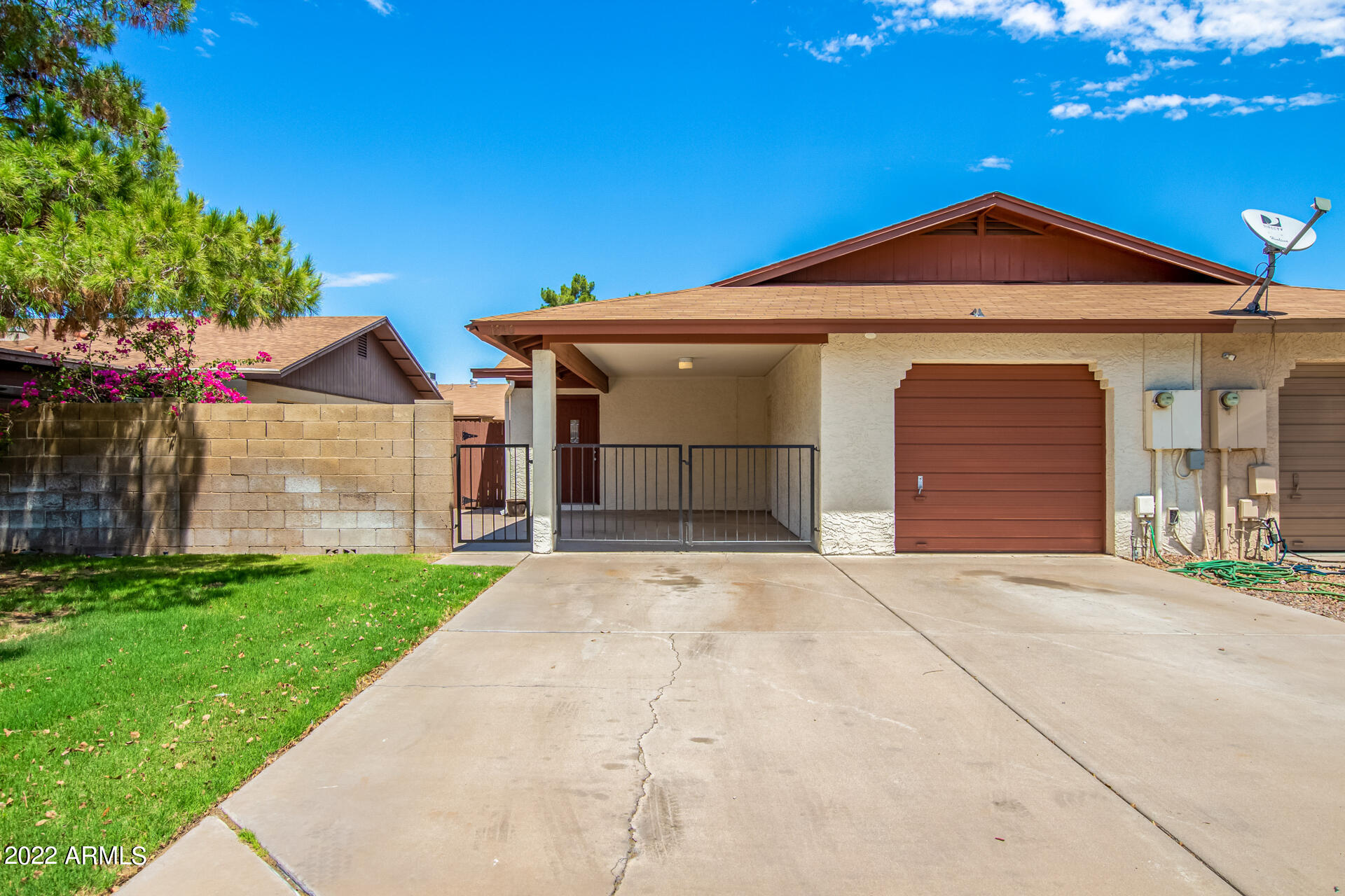 1840 East Inverness Avenue Mesa, AZ 85204 - Photo 2 of 25 Front of Home