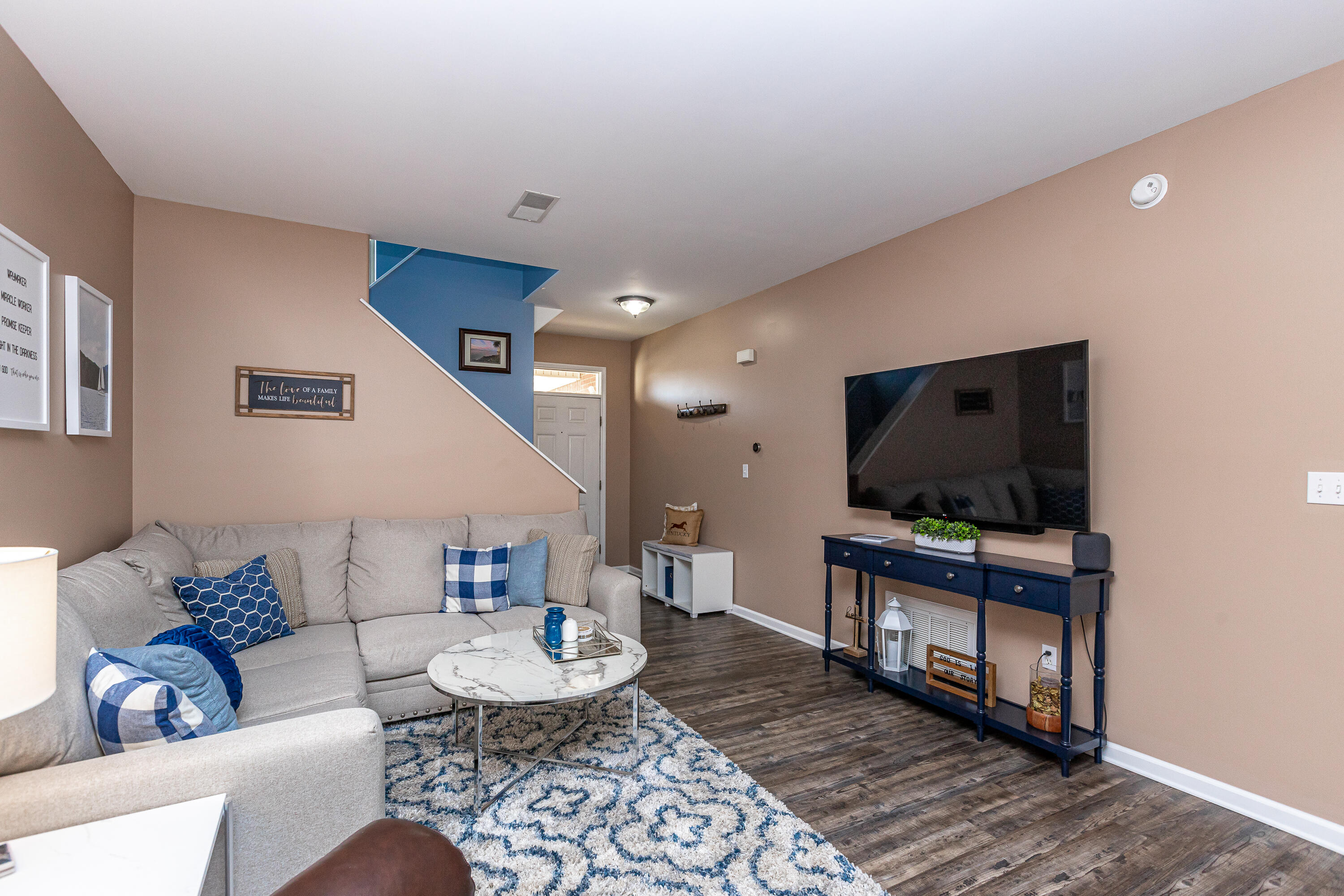 261 Spring Valley Lane Lexington, KY 40511 - Photo 13 of 38 1-7