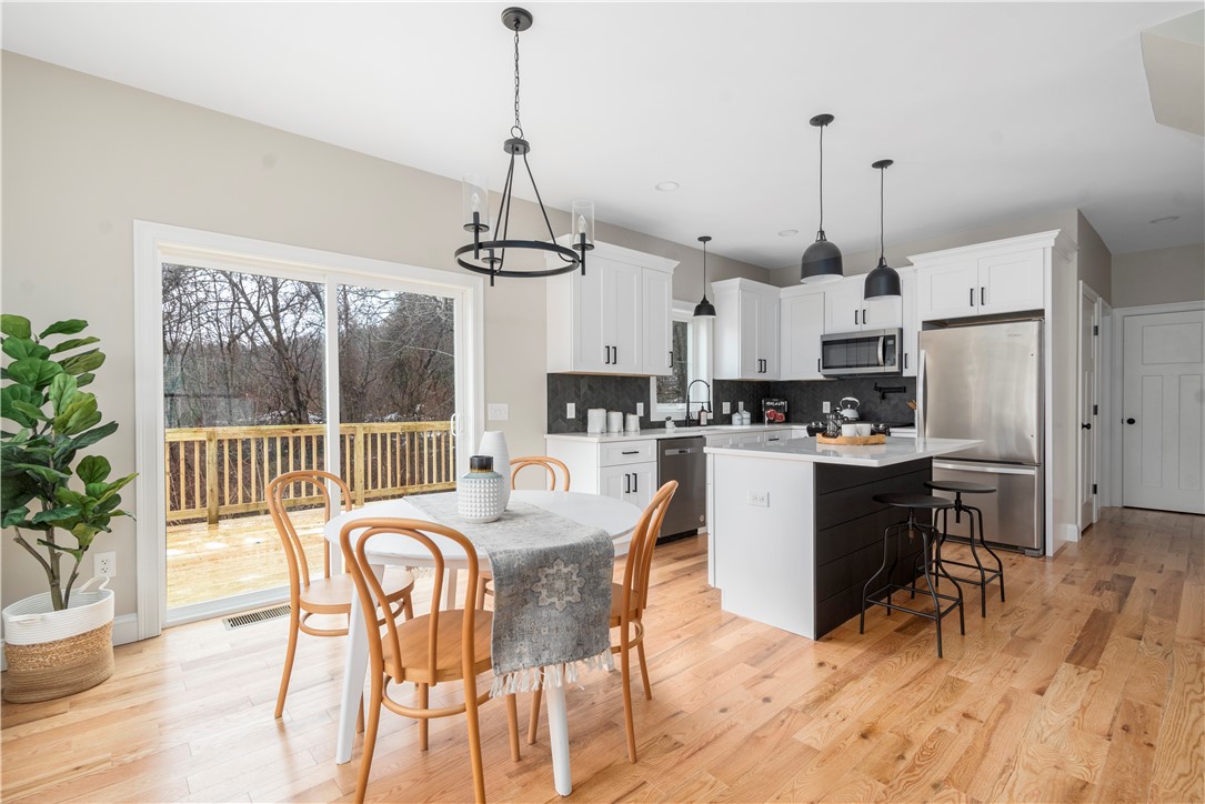 81 Ninigret Road Narragansett, RI 02882 - Photo 9 of 29