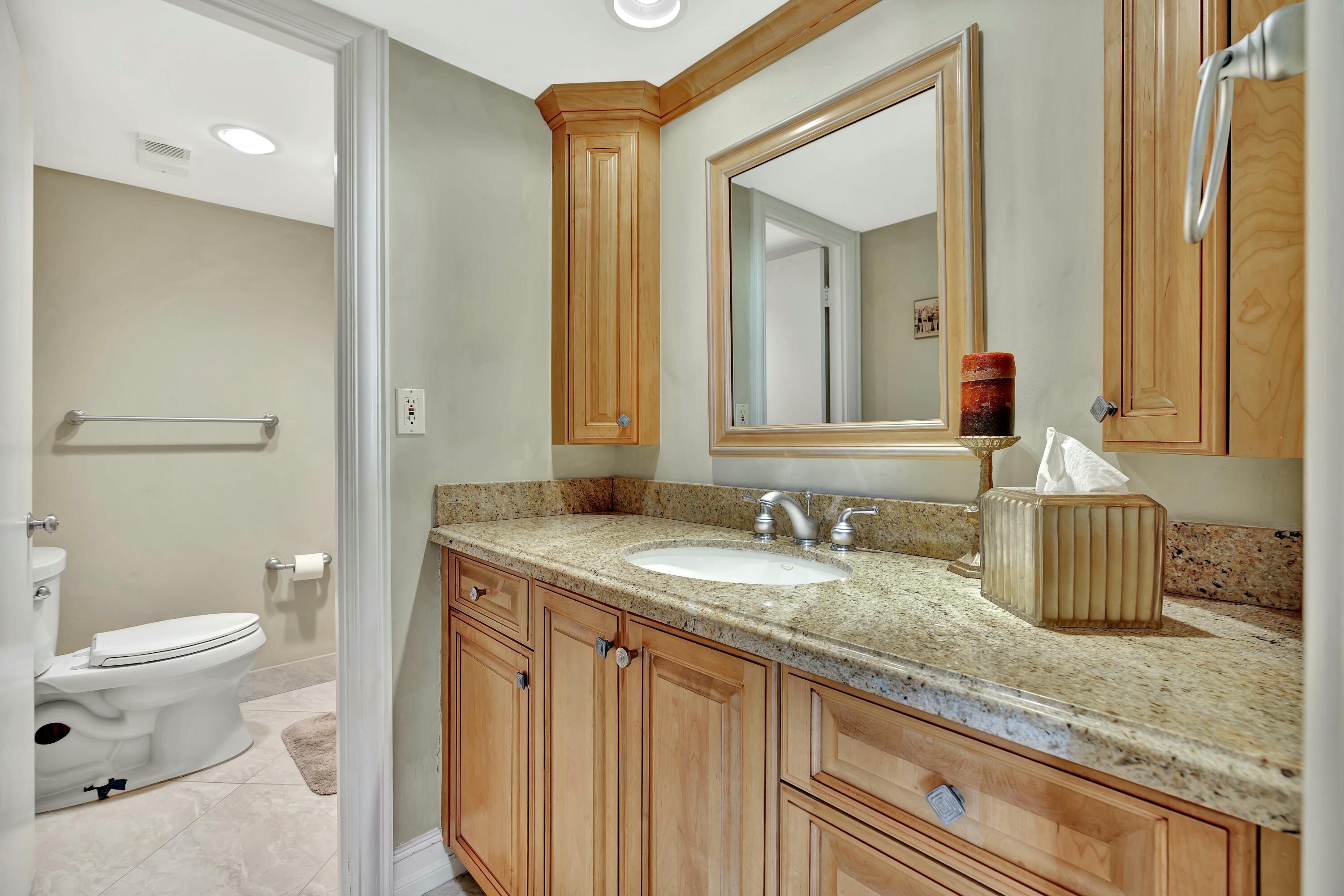 100 Ocean Trail Way, Unit 1201 Jupiter, FL 33477 - Photo 25 of 61 Guest bath